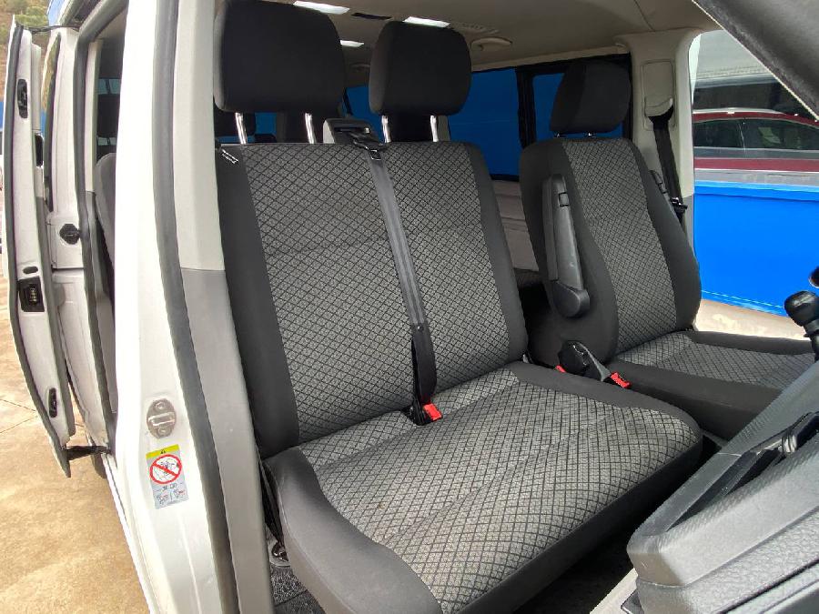 VOLKSWAGEN CARAVELLE 9 PLAZAS DIESEL